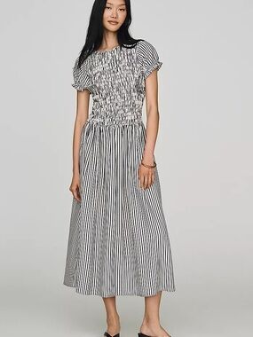 Like new Maeve Smocked Short Sleeve Maxi Dress - S